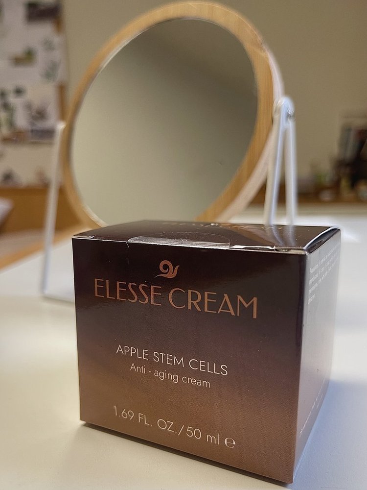 Elesse Cream — arckrém három aktív összetevővel